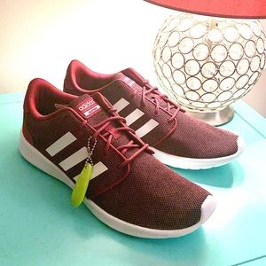 NWT! Adidas Cloudfoam Sneakers